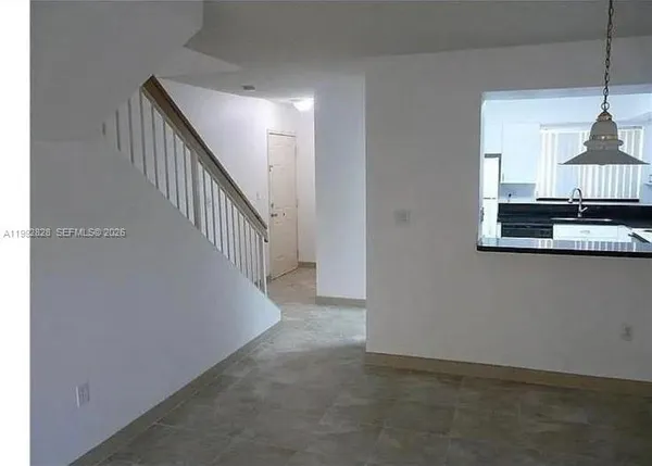 $2,400 | 14907 Southwest 80th Street, Unit 205, Miami, FL 33193