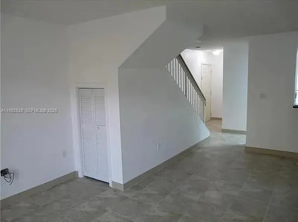 $2,400 | 14907 Southwest 80th Street, Unit 205, Miami, FL 33193