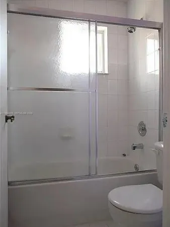 $2,400 | 14907 Southwest 80th Street, Unit 205, Miami, FL 33193