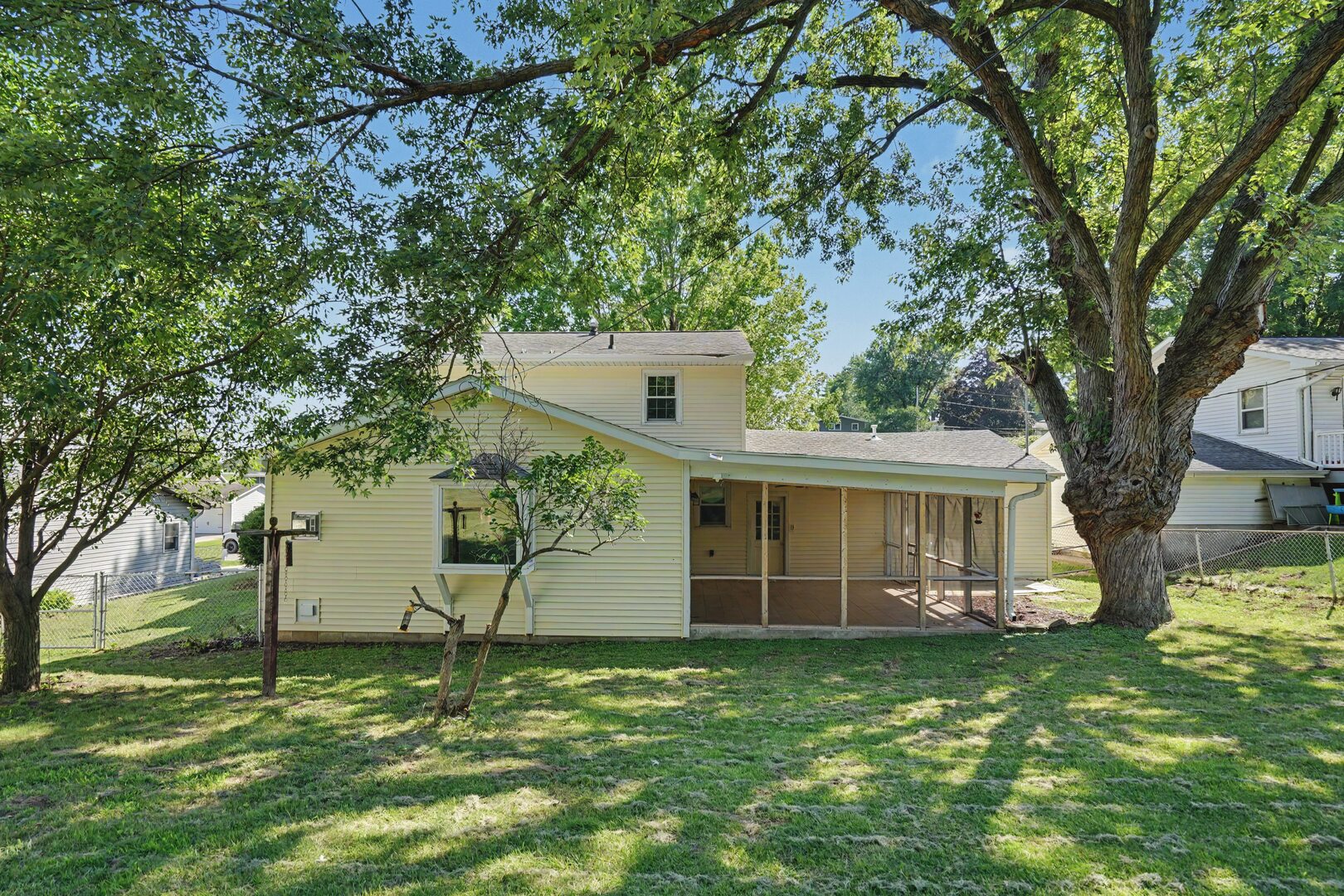 532 Meadowview Drive Clinton, IA 52732 - Photo 25 of 29