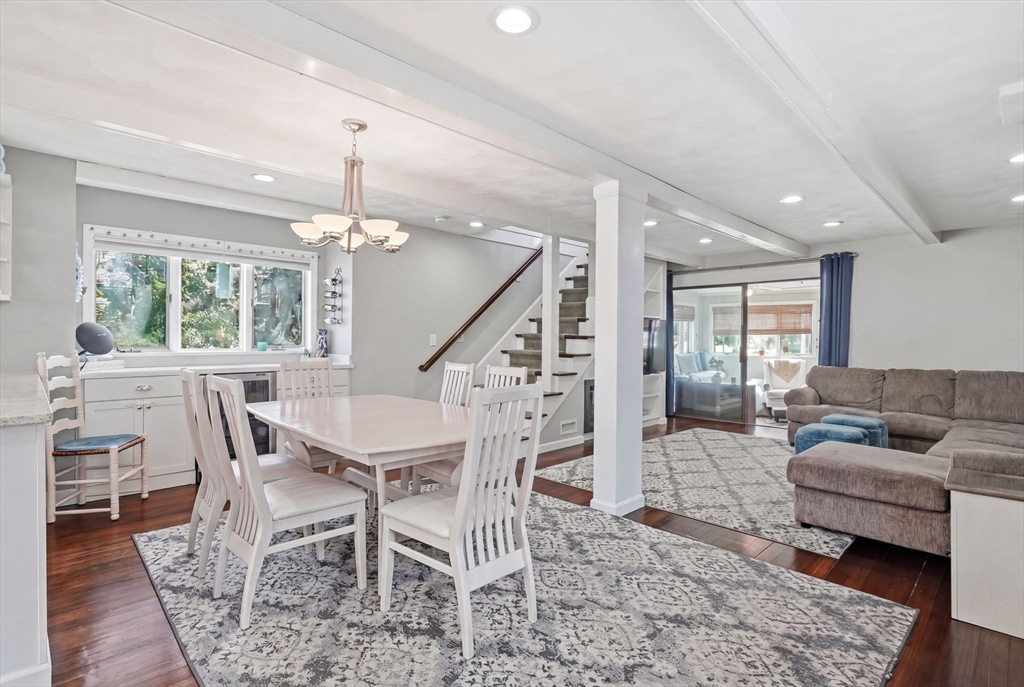 27 Billows Street Winthrop, MA 02152 - Photo 4 of 25