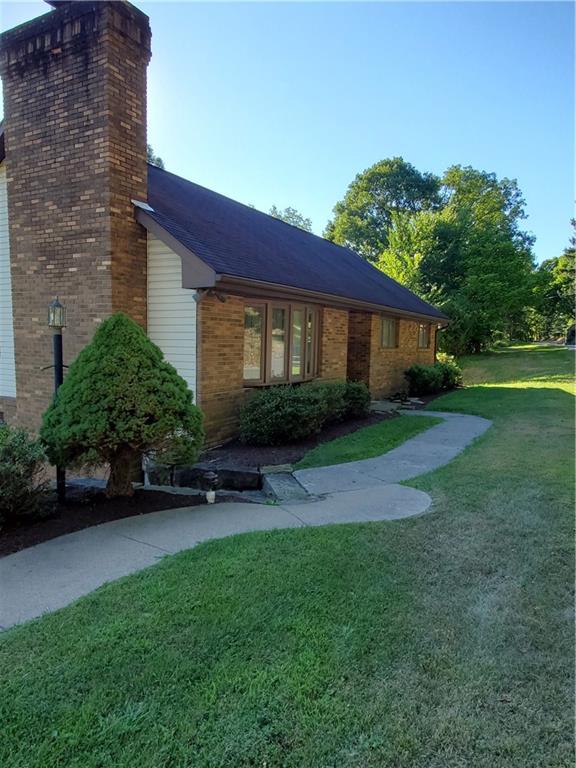 151 Delwood Road Butler, PA 16001 - Photo 2 of 22 Gallery Image 2