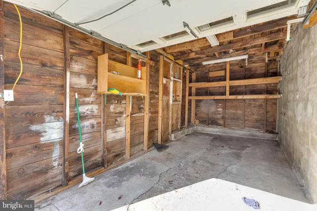 $2,500 | 2453 Eldon Avenue, Drexel Hill, PA 19026