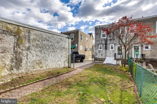 $2,500 | 2453 Eldon Avenue, Drexel Hill, PA 19026