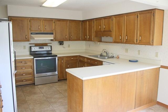 950 South Ridgewood Cove Niceville, FL 32578 - Photo 8 of 38 IMG_0388 (Copy)