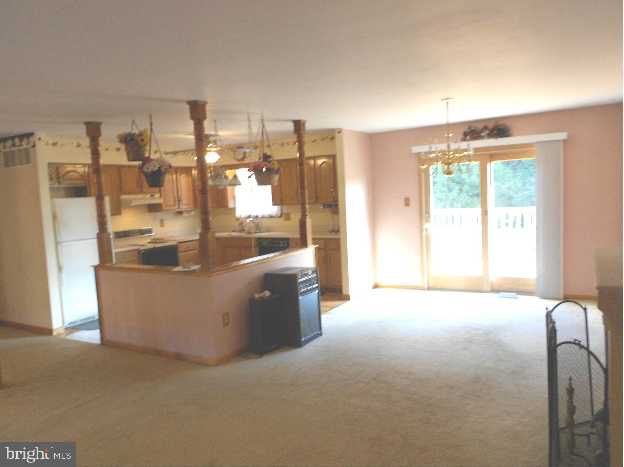 4314 Utz Road Hampstead, MD 21074 - Photo 4 of 19 Interior (General)