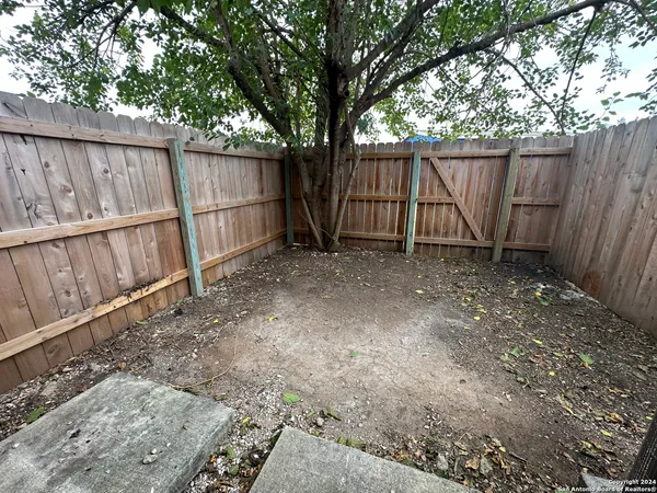 $1,150 | 7303 Longing Trail, Unit 2, San Antonio, TX 78244