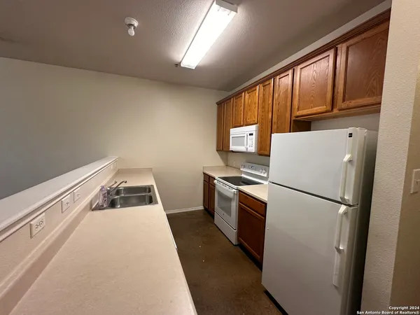 $1,150 | 7303 Longing Trail, Unit 2, San Antonio, TX 78244