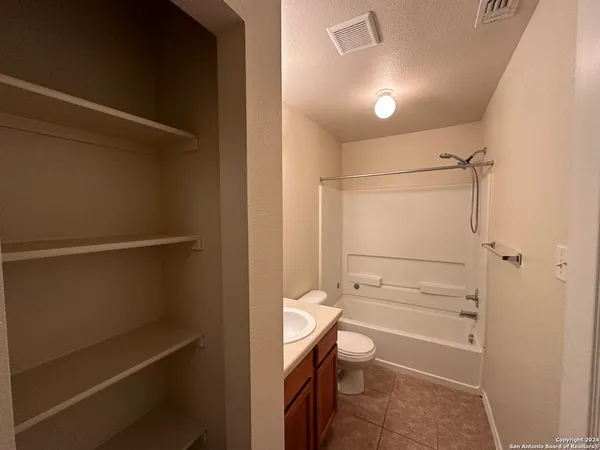 $1,150 | 7303 Longing Trail, Unit 2, San Antonio, TX 78244