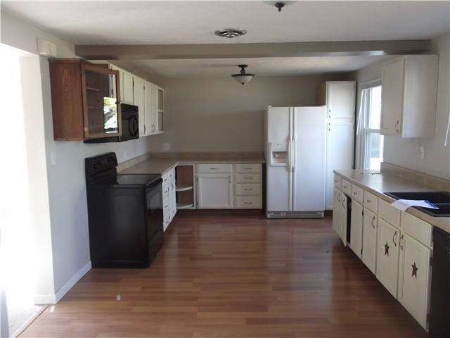 1712 Parkgate Road Columbus, OH 43229 - Photo 3 of 14 Gallery Image 3