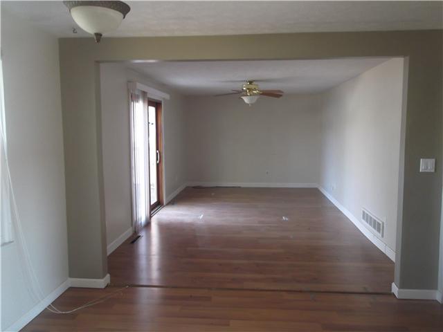 1712 Parkgate Road Columbus, OH 43229 - Photo 5 of 14 Gallery Image 5