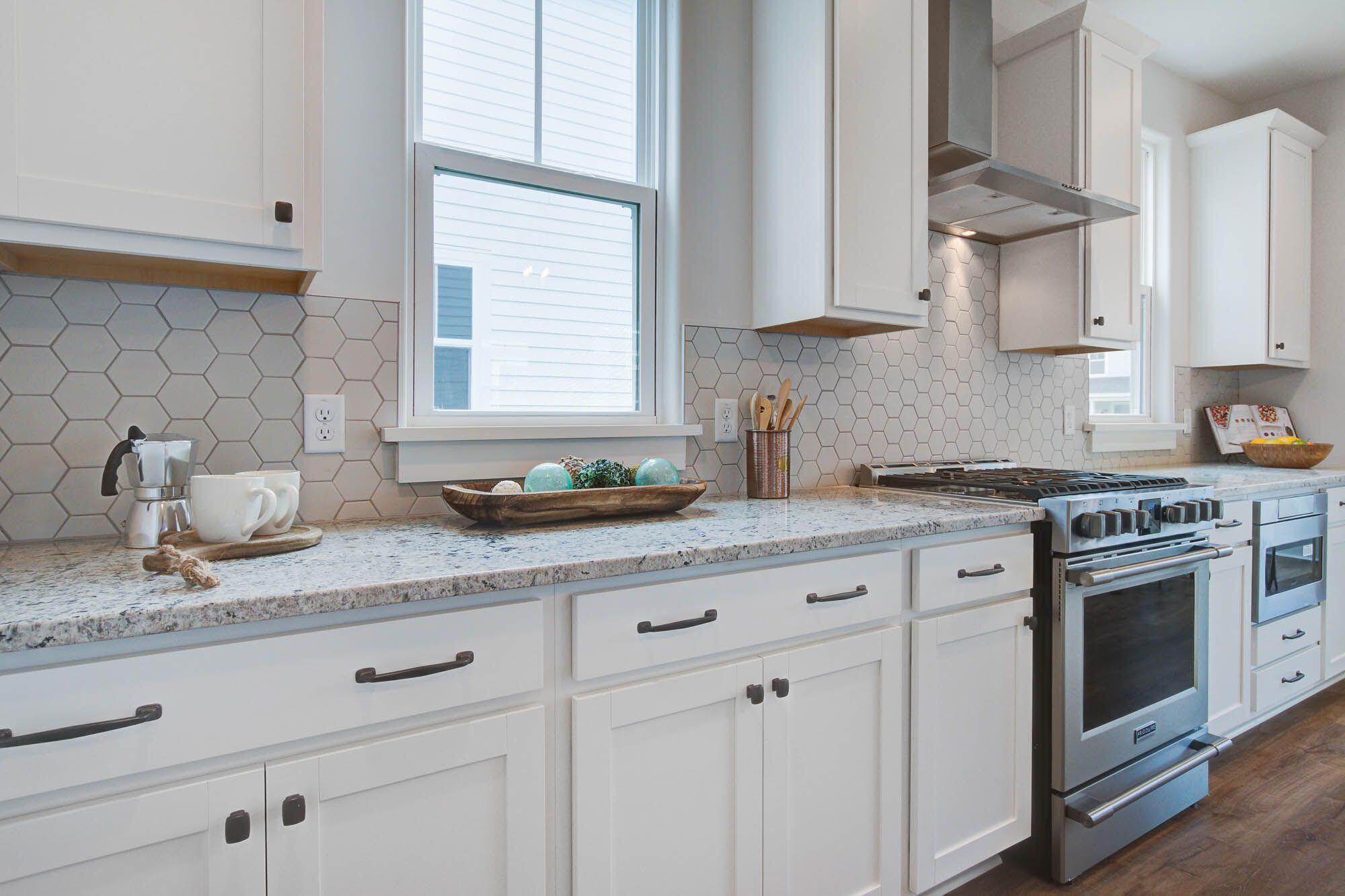 103 True Blue Loop Summerville, SC 29486 - Photo 14 of 31 Kitchen