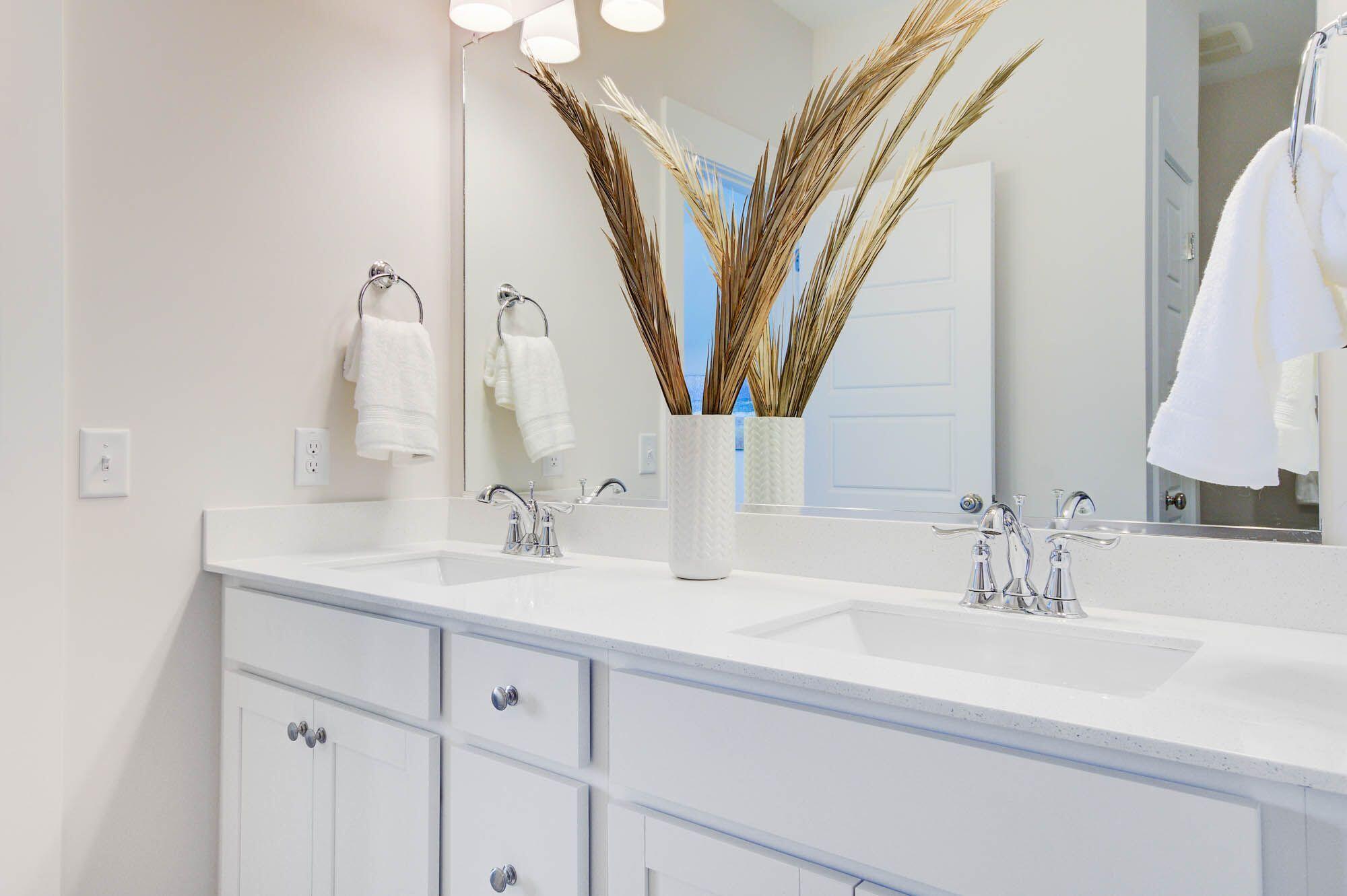 103 True Blue Loop Summerville, SC 29486 - Photo 23 of 31 Jack-n-Jill Bathroom