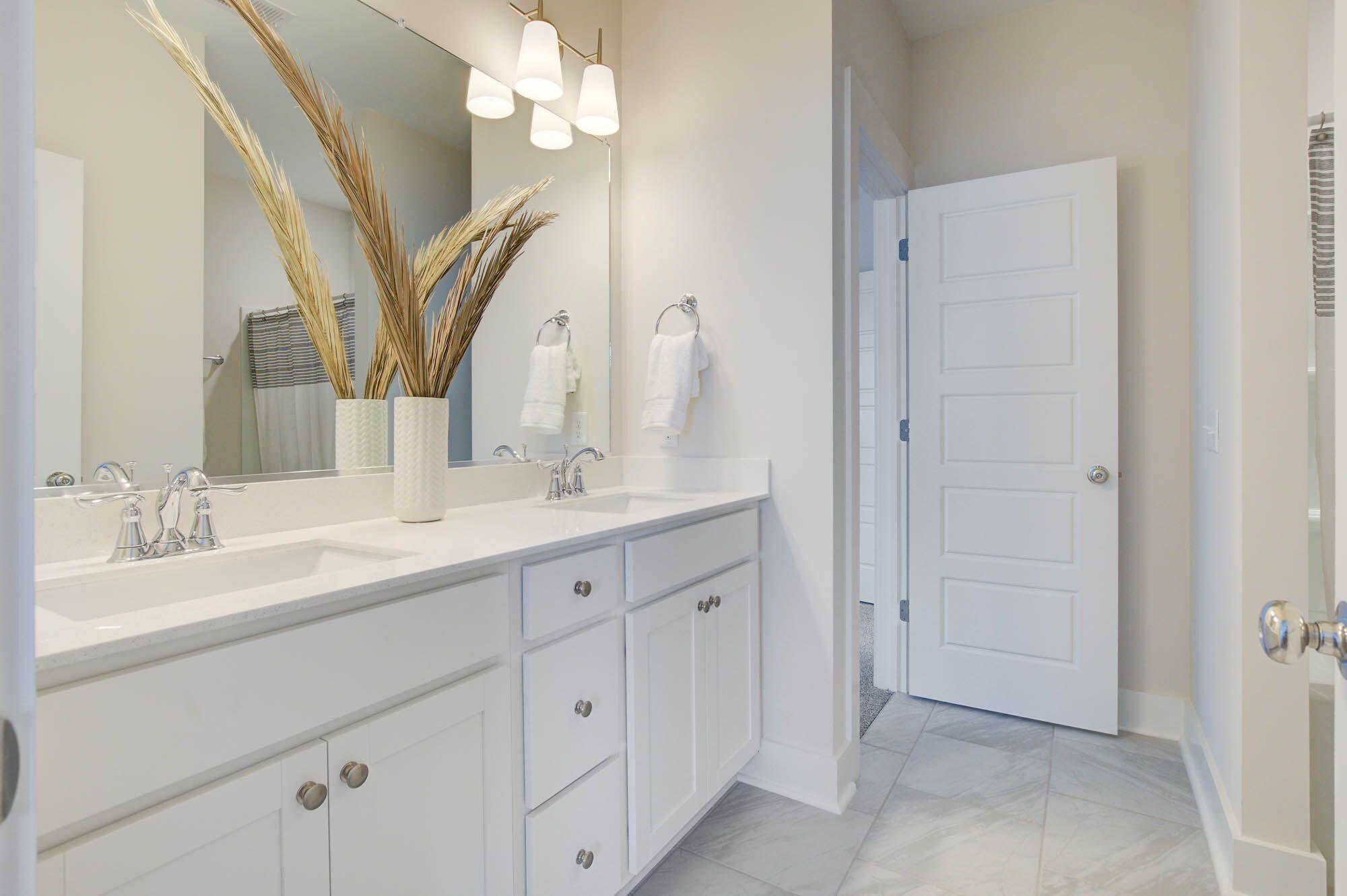 103 True Blue Loop Summerville, SC 29486 - Photo 27 of 31 Jack-n-Jill Bathroom