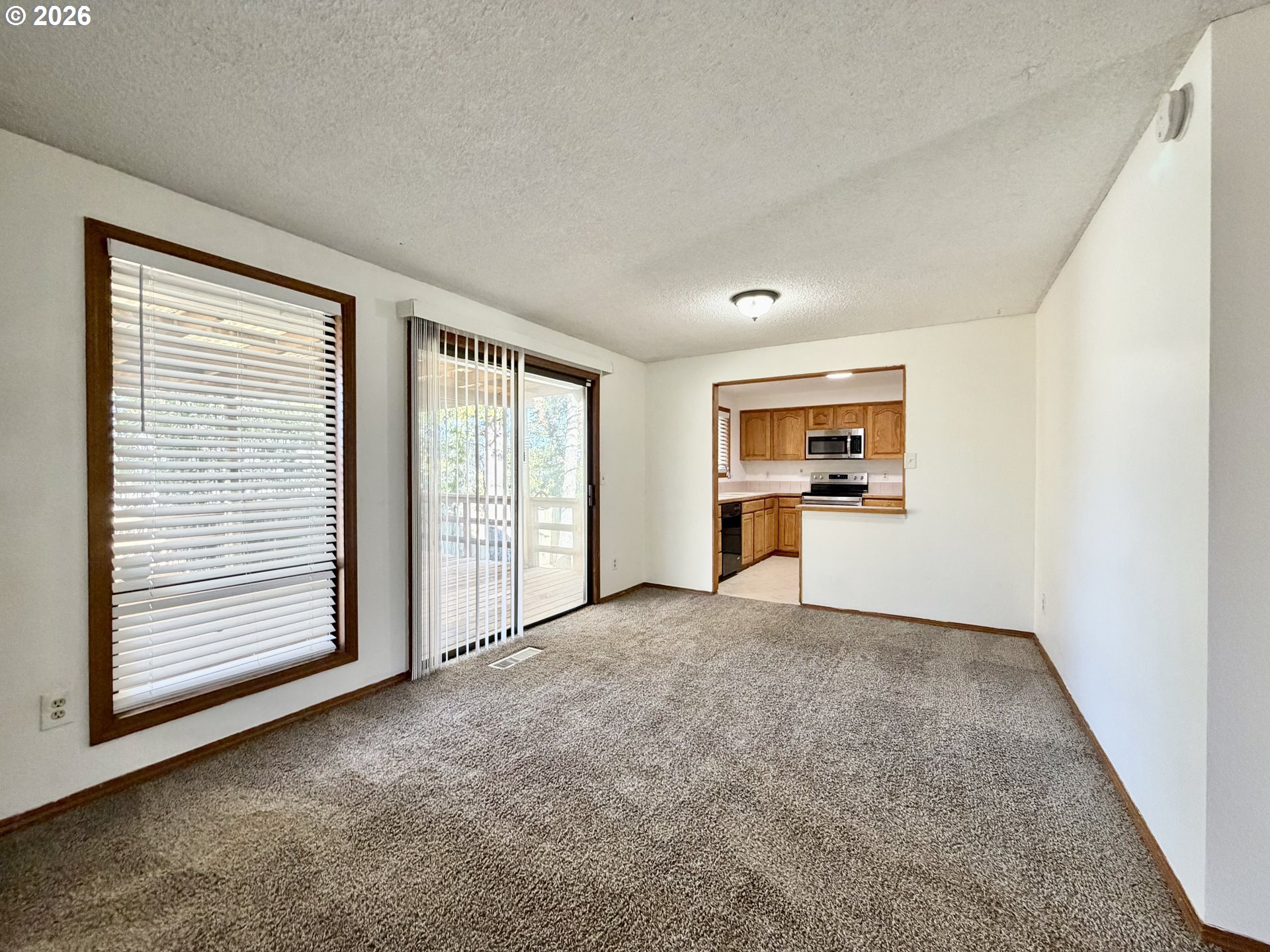 2715 Southwest 31st Street Gresham, OR 97080 - Photo 9 of 35