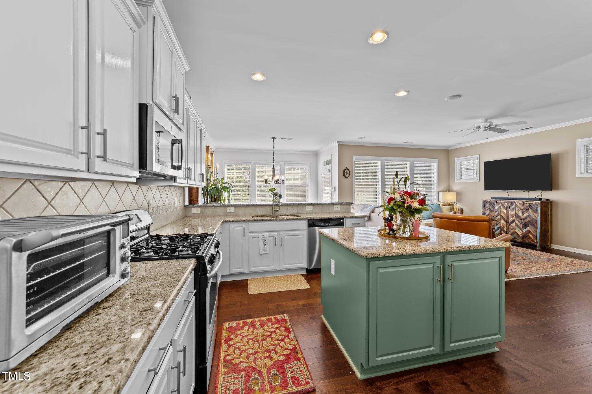 1314 Rodessa Run Raleigh, NC 27607 - Photo 12 of 31 8-web-or-mls-3D5A6641