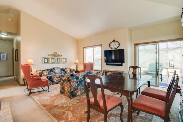 $425,000 | 1610 42nd Avenue South, Moorhead, MN 56560