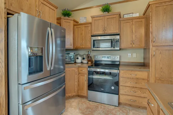 $425,000 | 1610 42nd Avenue South, Moorhead, MN 56560