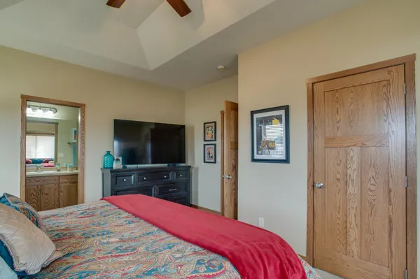 $425,000 | 1610 42nd Avenue South, Moorhead, MN 56560