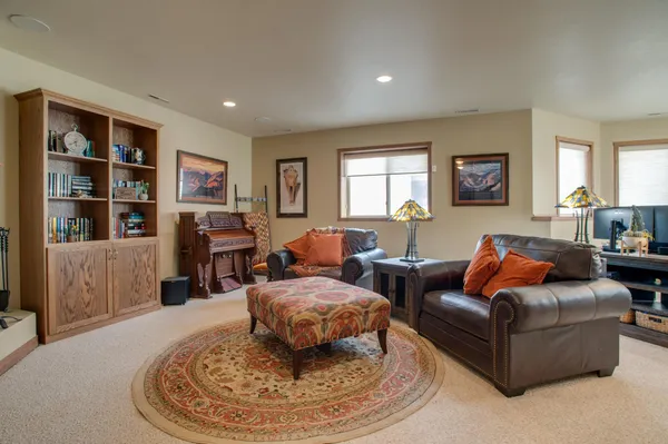 $425,000 | 1610 42nd Avenue South, Moorhead, MN 56560