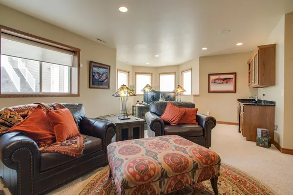 $425,000 | 1610 42nd Avenue South, Moorhead, MN 56560