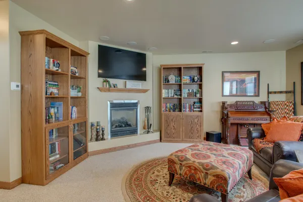 $425,000 | 1610 42nd Avenue South, Moorhead, MN 56560