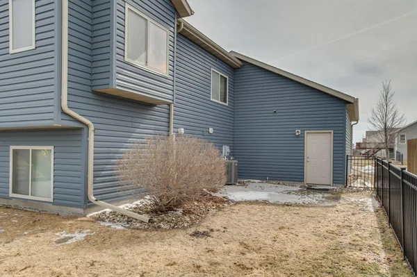$425,000 | 1610 42nd Avenue South, Moorhead, MN 56560