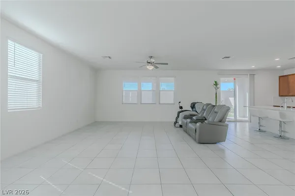 $3,000 | 8635 Vermont Vista Street, Las Vegas, NV 89113