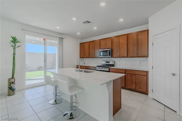 $3,000 | 8635 Vermont Vista Street, Las Vegas, NV 89113