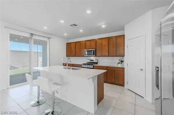 $3,000 | 8635 Vermont Vista Street, Las Vegas, NV 89113