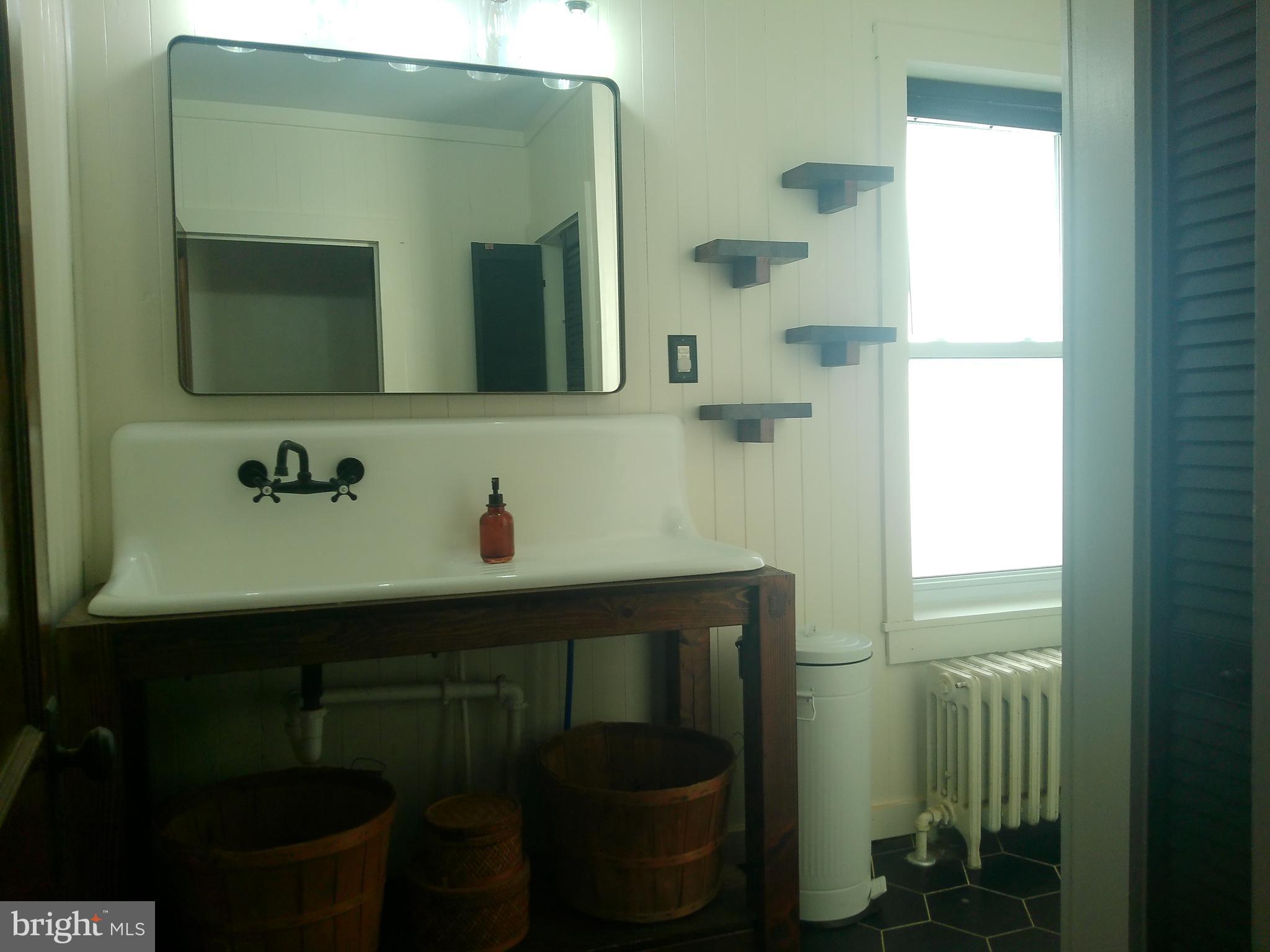 210 5th Avenue Burnham, PA 17009 - Photo 16 of 34