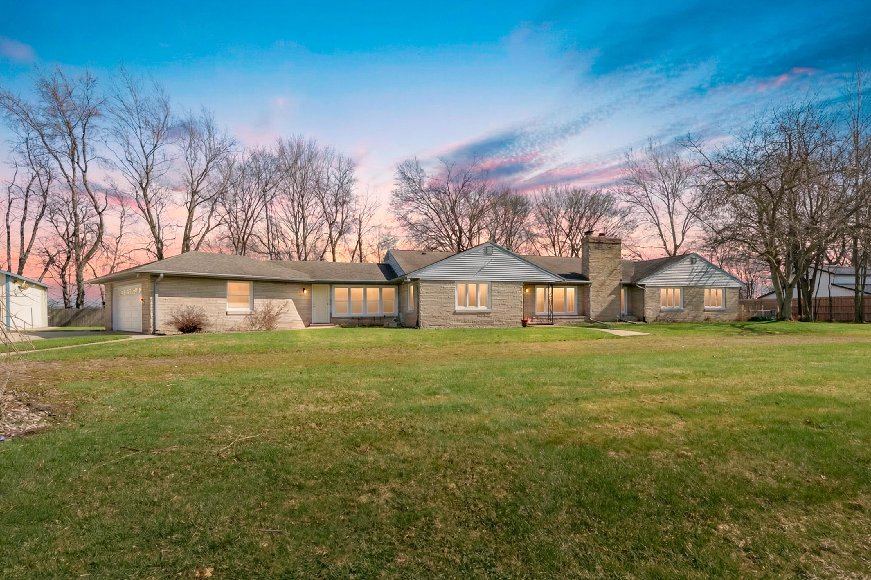 8390 Gull Road Richland, MI 49083 - Photo 1 of 39 Gull Rd 8390 Richland 49083-1