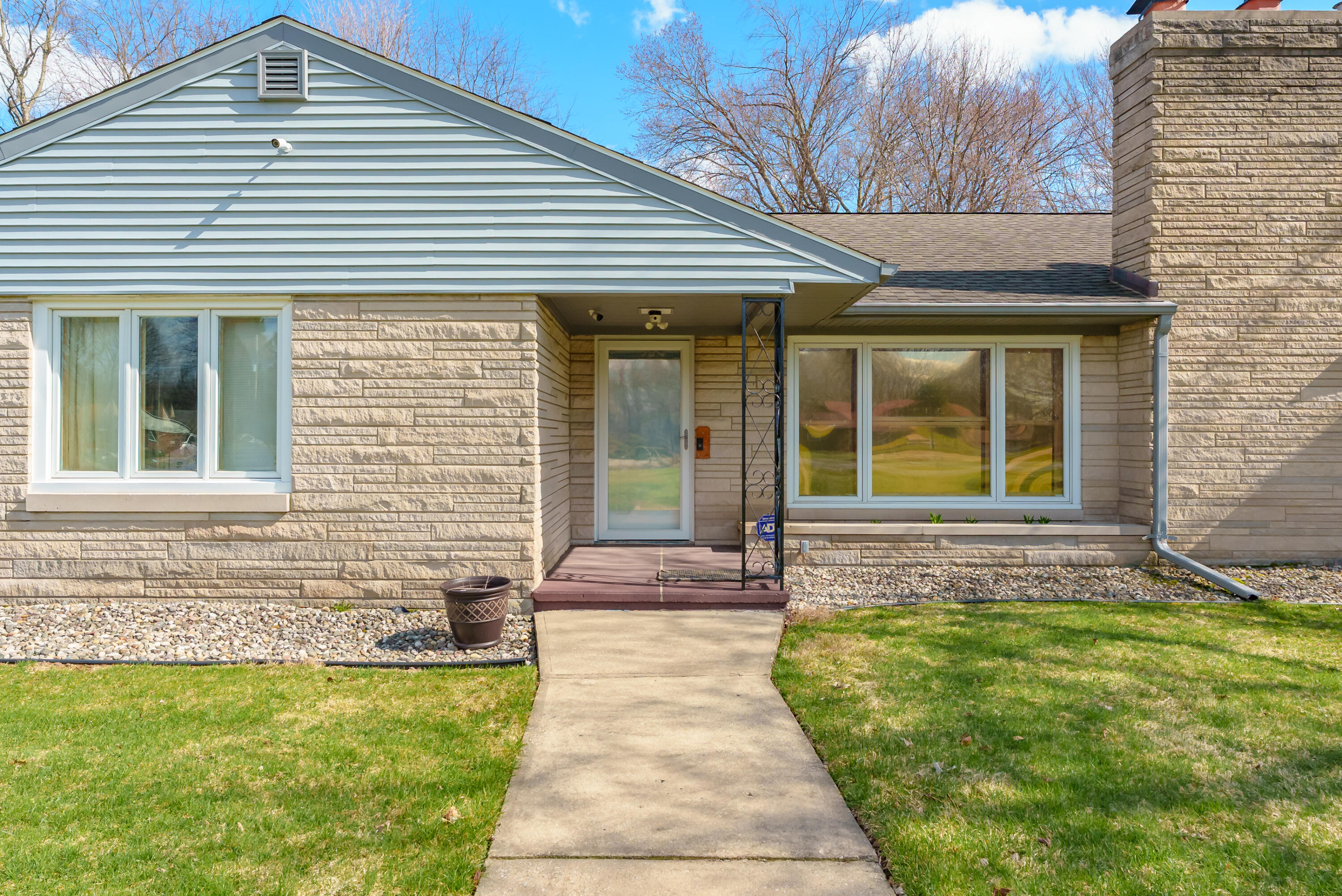 8390 Gull Road Richland, MI 49083 - Photo 4 of 39 Gull Rd 8390 Richland 49083-34