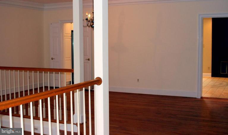8014 Quarry Ridge Way Bethesda, MD 20817 - Photo 4 of 15 Dining Room