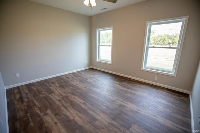 $324,900 | 204 Fawn Court, Argos, IN 46501