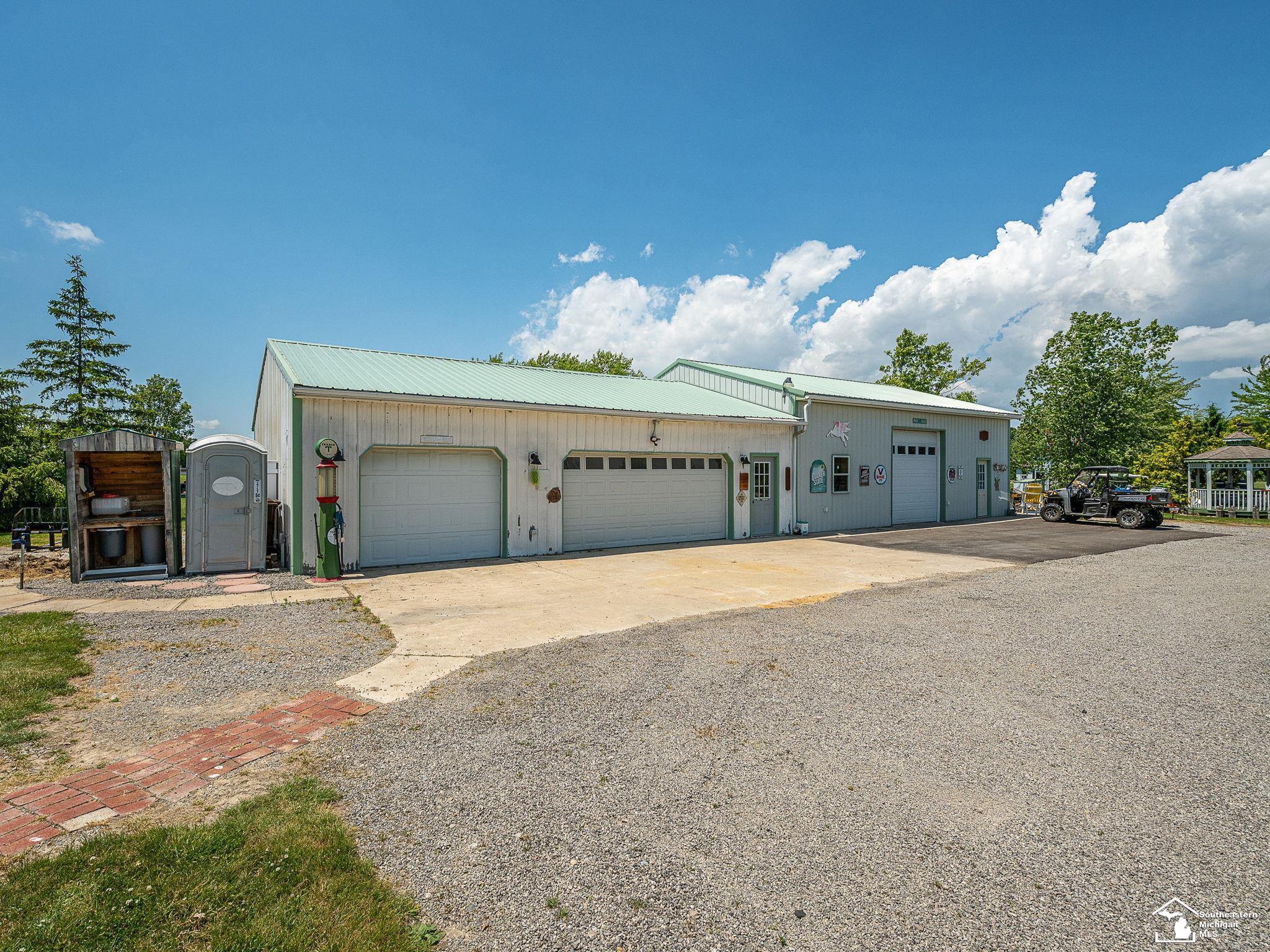 2223 Fix Road Monroe, MI 48162 - Photo 61 of 86