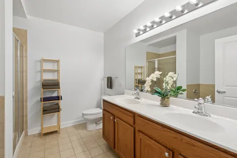 $289,500 | 1600 South Prairie Avenue, Unit 705, Chicago, IL 60616