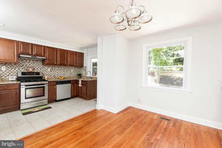 3934 Rexmere Road Baltimore, MD 21218 - Photo 7 of 29 Dining Room
