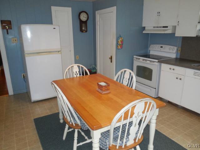 383 Filetown Road Nazareth, PA 18064 - Photo 8 of 26 a utility room with dryer and washer