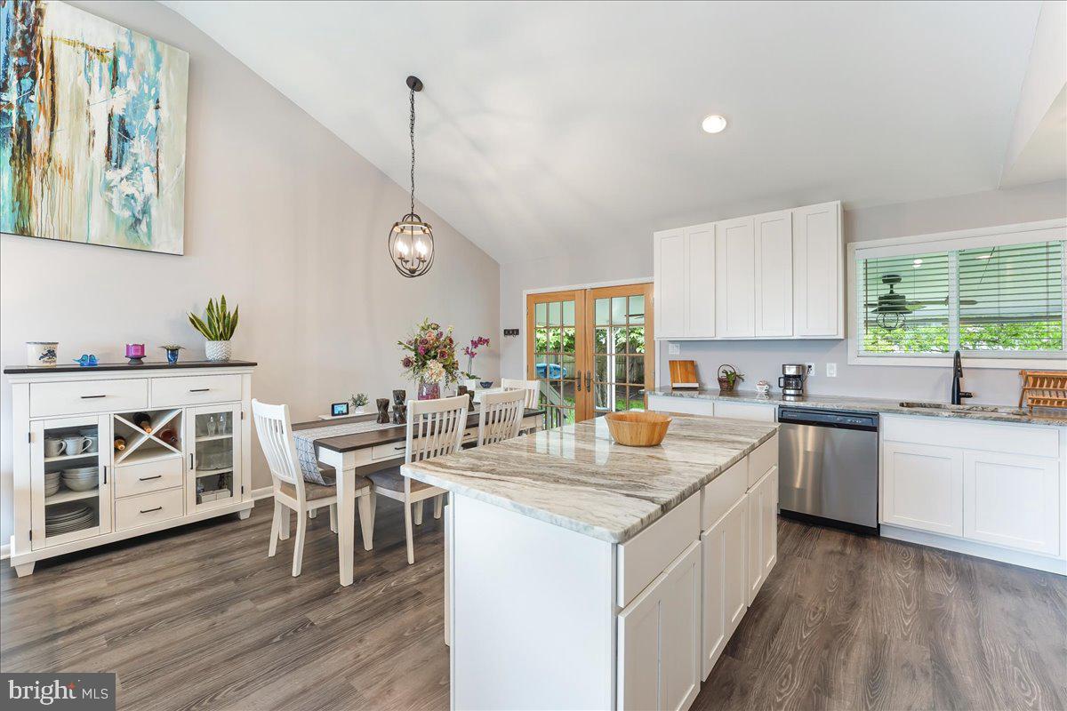 14 Burns Road Claymont, DE 19703 - Photo 10 of 43 Beautifully renovated kitchen.