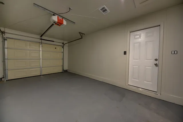 $210,000 | 806 West Jefferson Street, Brenham, TX 77833