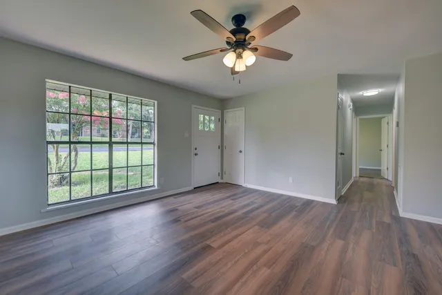 $210,000 | 806 West Jefferson Street, Brenham, TX 77833