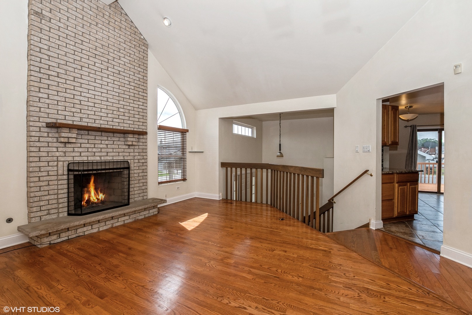 320 Danielle Road Matteson, IL 60443 - Photo 4 of 25 a view of a livingroom with a fireplace and wooden floor