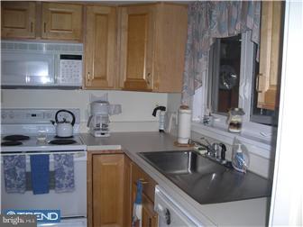 310 Shaw Road Ridley Park, PA 19078 - Photo 6 of 12 Kitchen