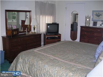 310 Shaw Road Ridley Park, PA 19078 - Photo 8 of 12 Bedroom - Main