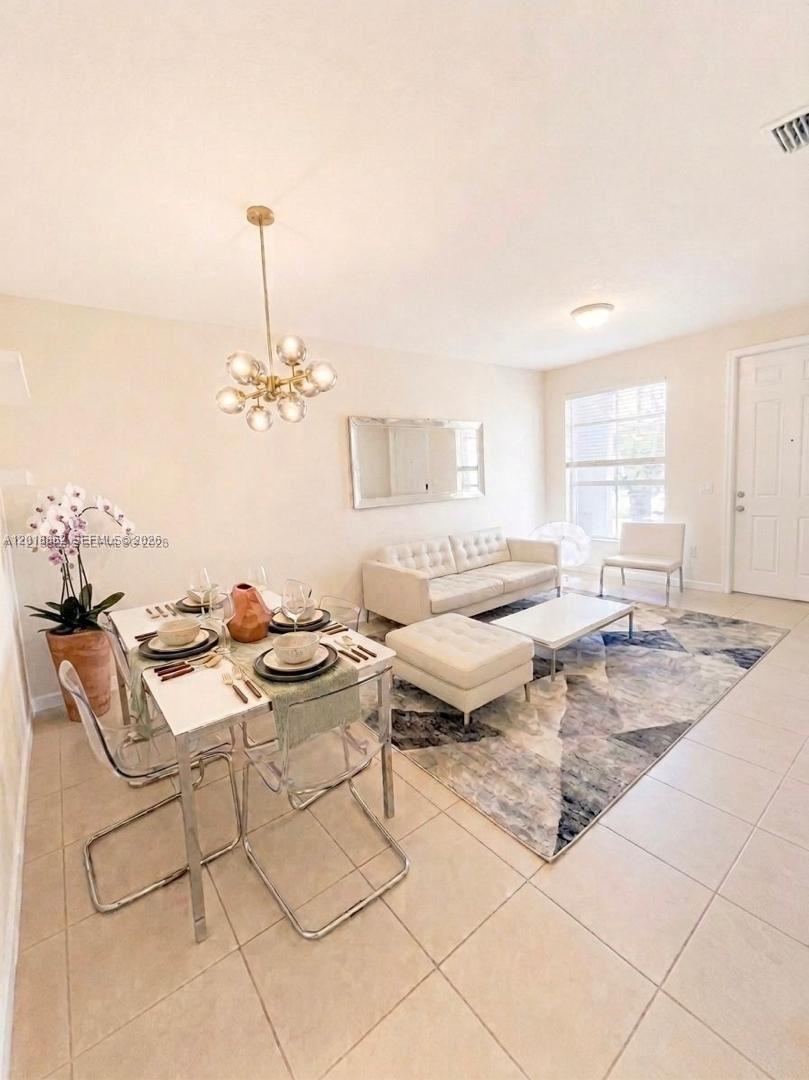 14724 Southwest 25th Lane Miami, FL 33185 - Photo 4 of 12