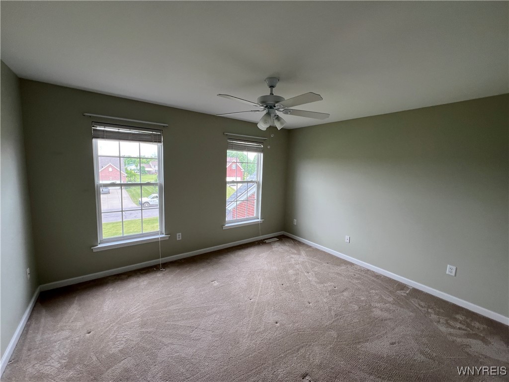 7245 Edgewater Circle Pendleton, NY 14120 - Photo 33 of 45