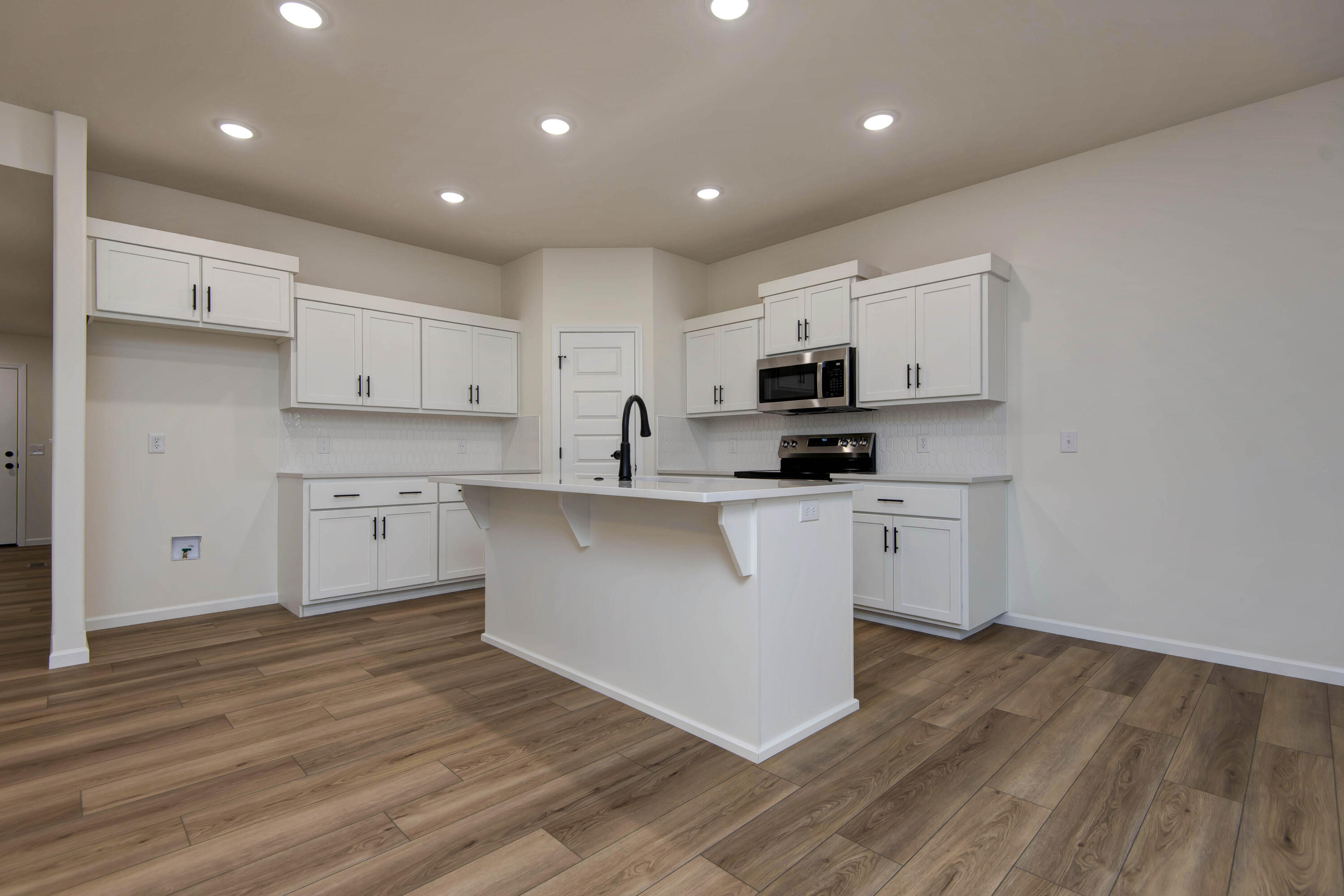 5235 West Josh Street Springfield, MO 65802 - Photo 8 of 24 Kitchen