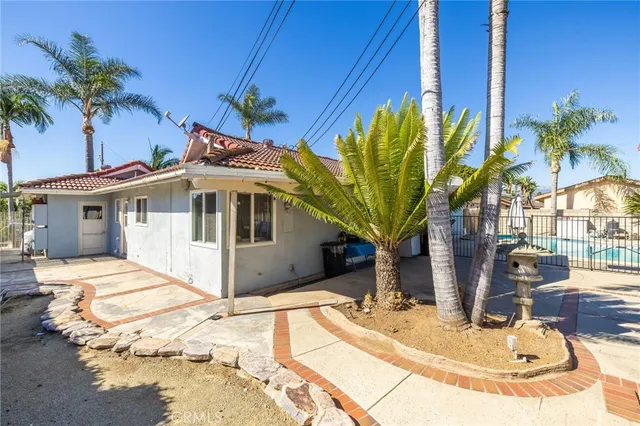 $825,000 | 910 South Donna Beth Avenue, West Covina, CA 91791