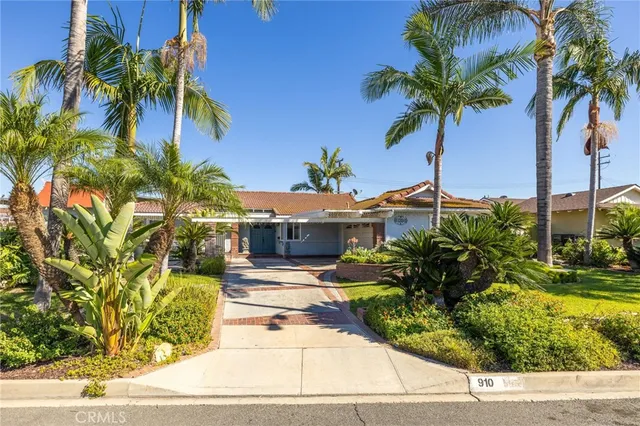 $825,000 | 910 South Donna Beth Avenue, West Covina, CA 91791